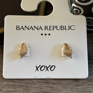 Banana Republic Gold Shell Earrings